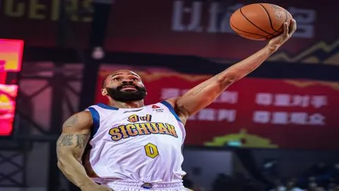 巴林之旅：国脚集结亮相，力争首胜可期